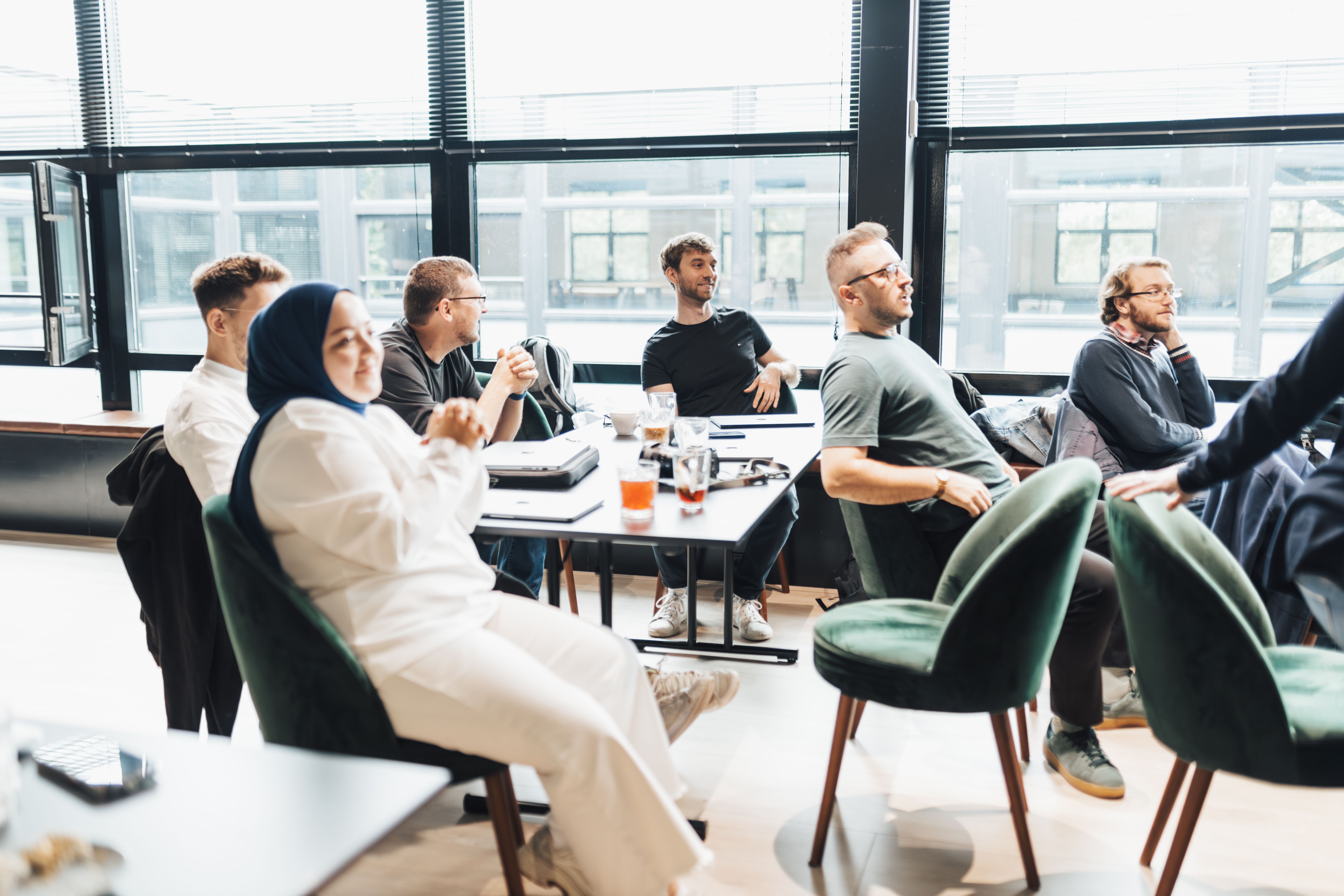 Come organizzare un evento di lancio prodotto: la guida completa